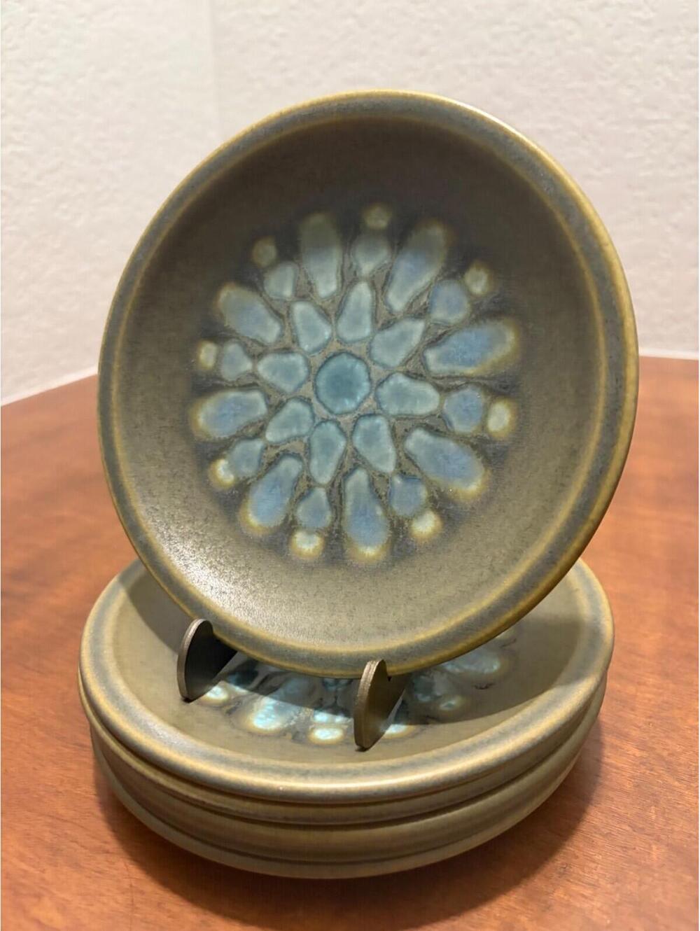 5 AQUARIUS by Wedgwood bowls made in England